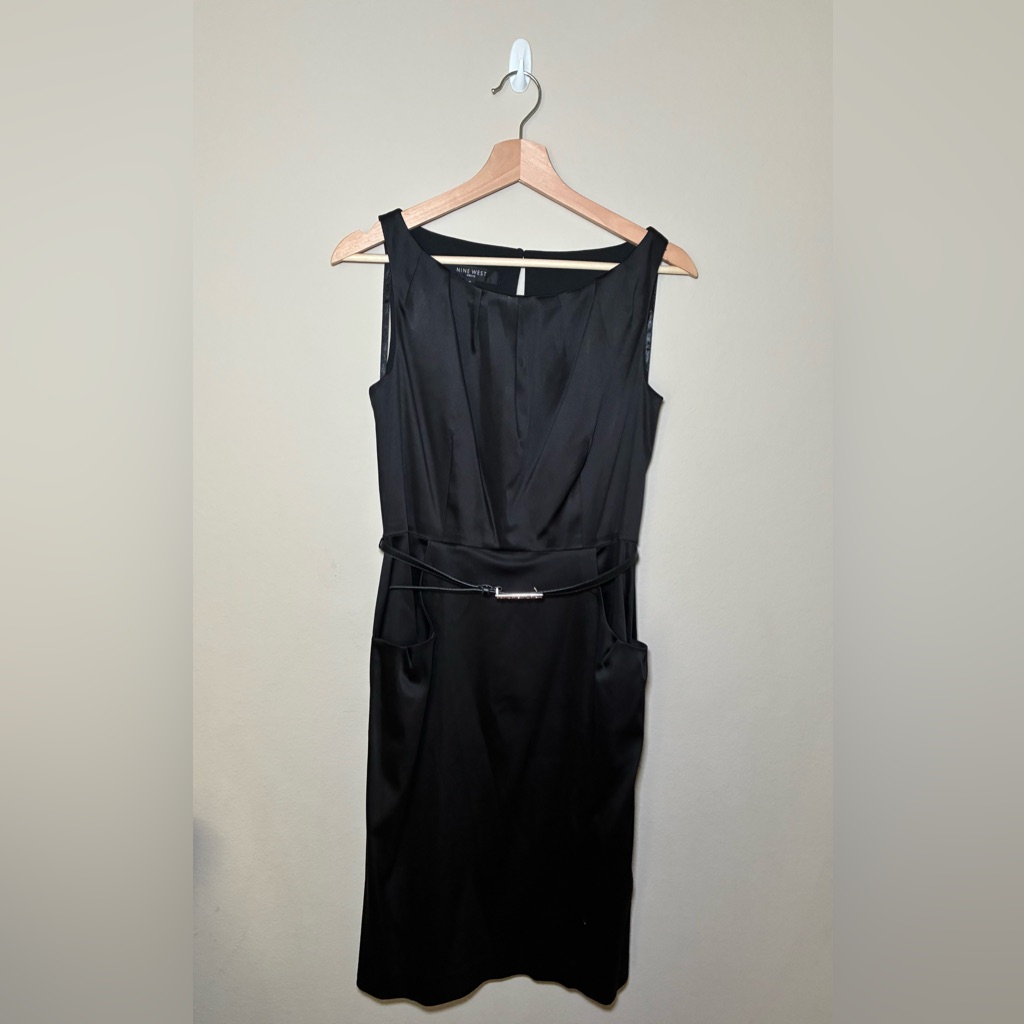 Women’s Nine West Size 6 With Belt Black Dress